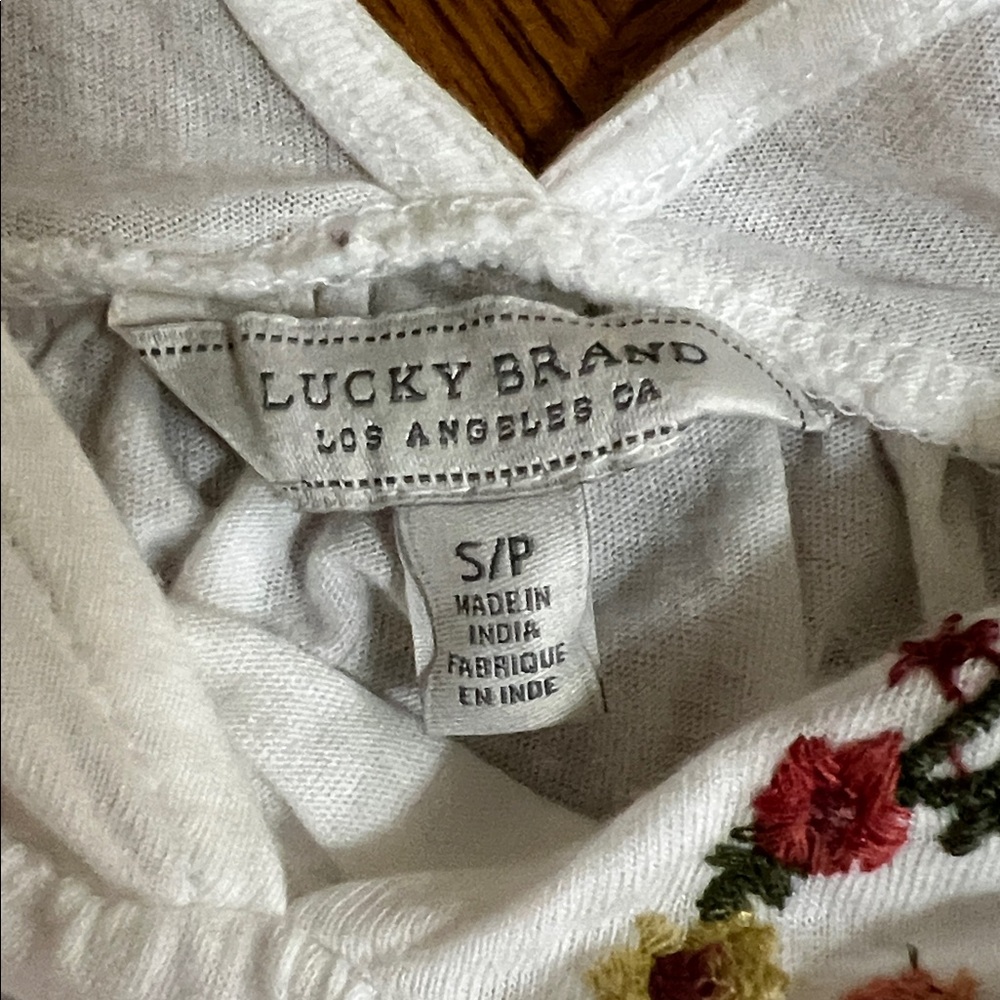 Lucky Brand White Top with Red Floral Embroidery - Picture 3 of 6